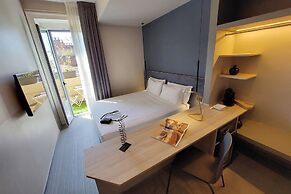 Vico Fashion District