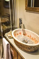 Kocadon Museum Hotel