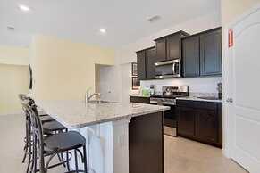 Lake View at Solterra 7 Bdrms, Sleeps 18