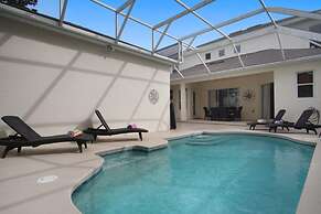 Velleux Escape at Reunion Resort by Shine Villas