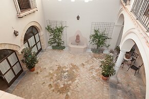 Patios de la Riva