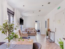 Limehome Málaga Calle Ancha del Carmen