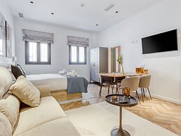 Limehome Málaga Calle Ancha del Carmen