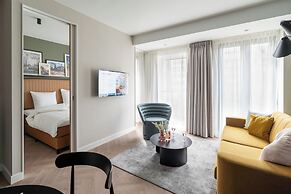 YAYS Antwerp Opera by Numa