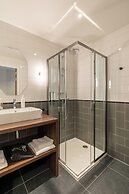 YAYS Antwerp Opera by Numa