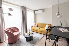 YAYS Antwerp Opera by Numa