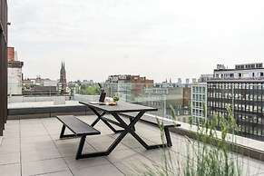 YAYS Antwerp Opera by Numa