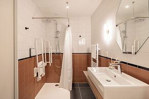 YAYS Antwerp Opera by Numa