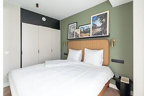 YAYS Antwerp Opera by Numa