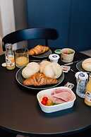 YAYS Antwerp Opera by Numa