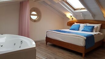 Alaçatı Otel Rebetiko