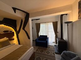 Alaçatı Otel Rebetiko