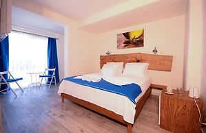 Alaçatı Otel Rebetiko