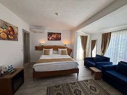 Alaçatı Otel Rebetiko