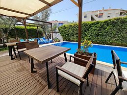 Alaçatı Otel Rebetiko