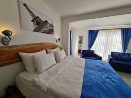 Alaçatı Otel Rebetiko