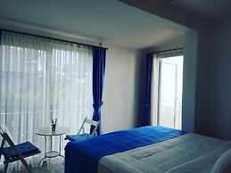 Alaçatı Otel Rebetiko