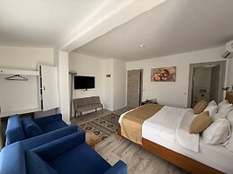 Alaçatı Otel Rebetiko