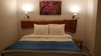 Alaçatı Otel Rebetiko