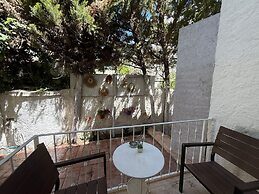 Alaçatı Otel Rebetiko