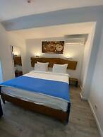 Alaçatı Otel Rebetiko