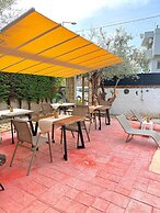 Alaçatı Otel Rebetiko