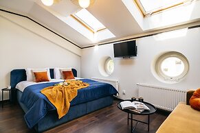 Estery12 - LoftAffair Collection