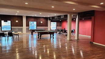 B&J Hotel and Apartment