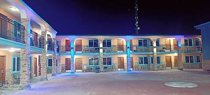 B&J Hotel and Apartment