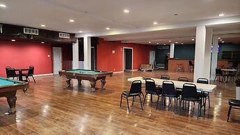 B&J Hotel and Apartment