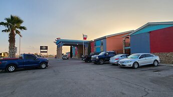 B&J Hotel and Apartment