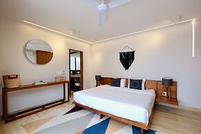 408 Luxurious Apt King Bed