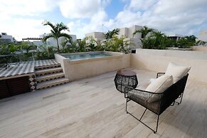 408 Luxurious Apt King Bed