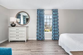 First Floor Standard Suite Bay View