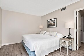 First Floor Standard Suite Bay View