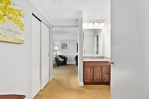 Top Floor Master Suite Bay View