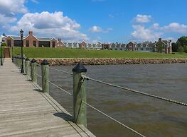 Amazing Getaway: Enjoy our Cozy Log Cabins on the Chesapeake Bay!