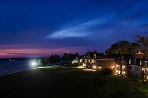 Amazing Getaway: Enjoy our Cozy Log Cabins on the Chesapeake Bay!