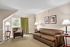 Second Floor Deluxe Suite Bay View