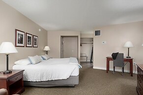 Center Parlor Room at Sandy Cove