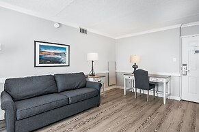 First Floor Bay View Deluxe Suite