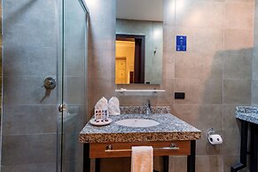 Hotel La Cofradía Pub House