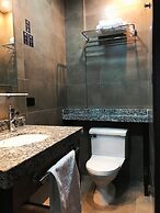 Hotel La Cofradía Pub House