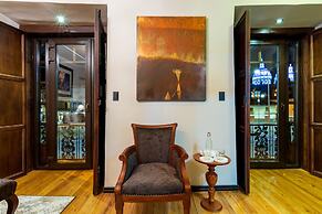 Hotel La Cofradía Pub House