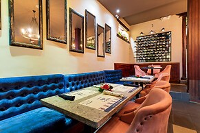 Hotel La Cofradía Pub House