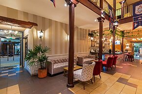 Hotel La Cofradía Pub House