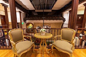 Hotel La Cofradía Pub House