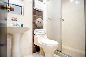 Ayenda 1910 Gold Plaza