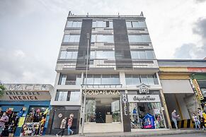 Ayenda 1910 Gold Plaza