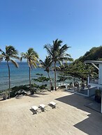 LA Vue Boutique Hotel & Beach Club